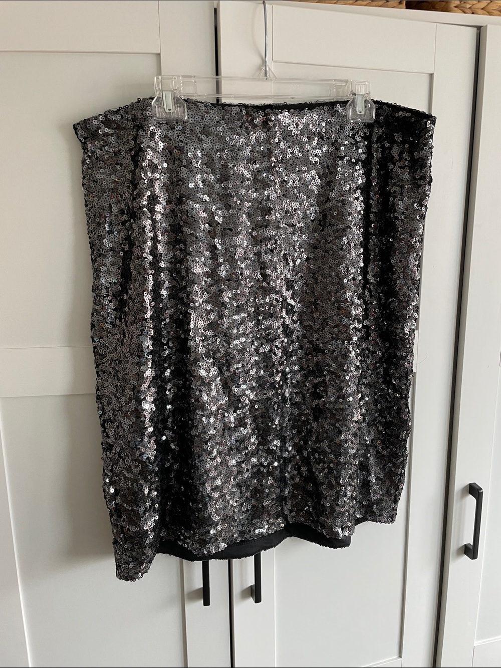 BB Dakota Silver Sequin Mini Skirt